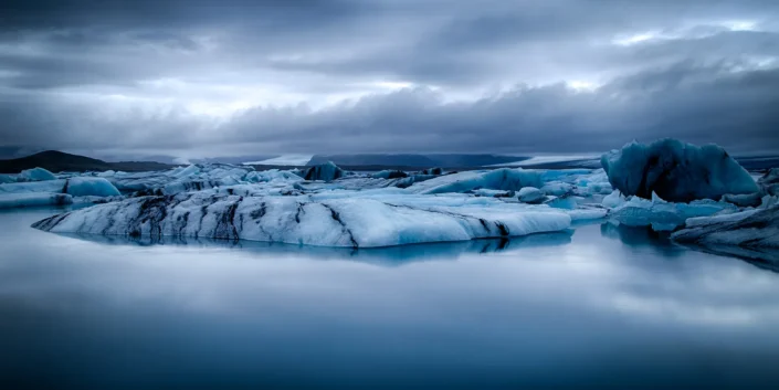 Photo d'icebergs à Jökulsárlón en Islande
