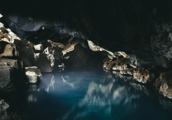 Photo de la grotte de Grjótagjá en Islande